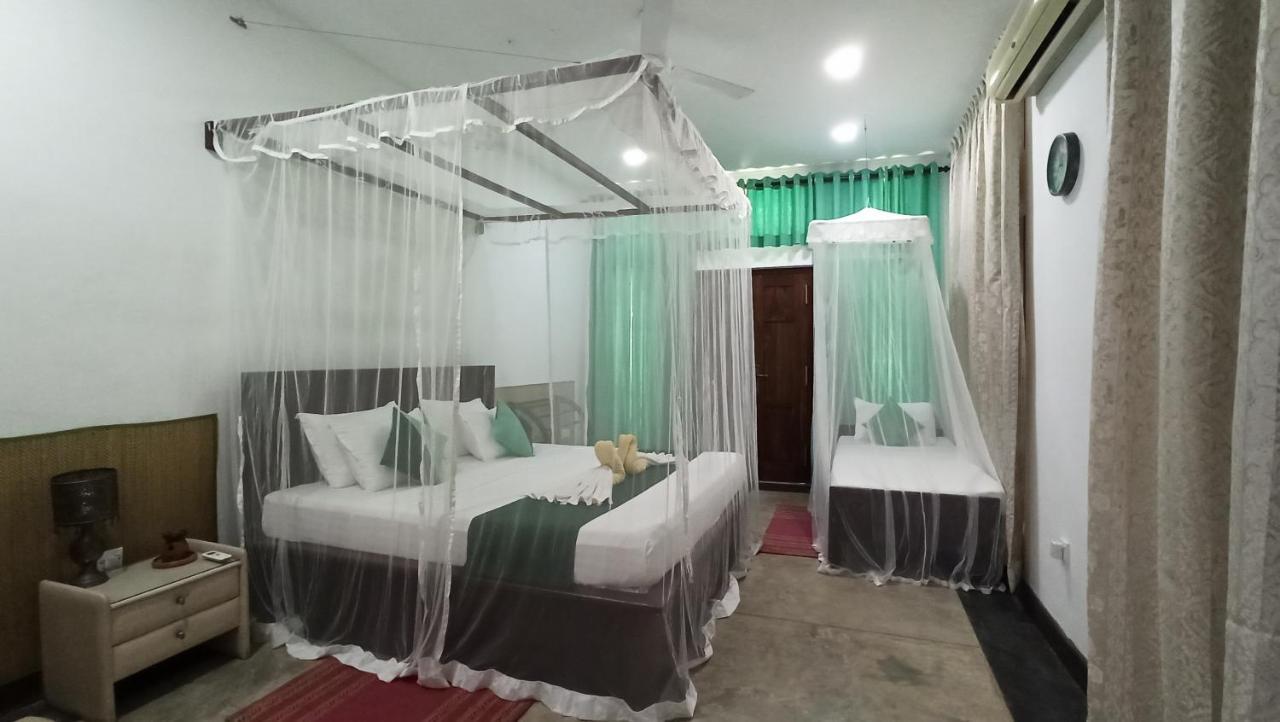 Bed and Breakfast Butterfly Jewel Unawatuna Exterior foto